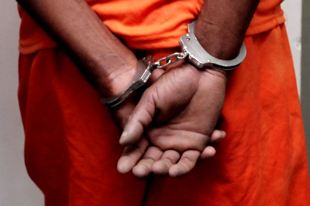 Mais de 100 mil réus primários por tráfico podem ter pena ajustada