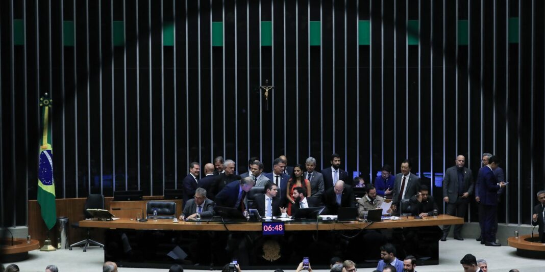 Câmara recorre de decisão do STF sobre ação penal envolvendo Ramagem