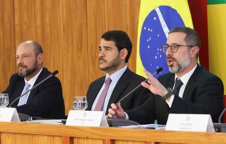 Conteúdos falsos distorcem dados sobre fraudes no INSS