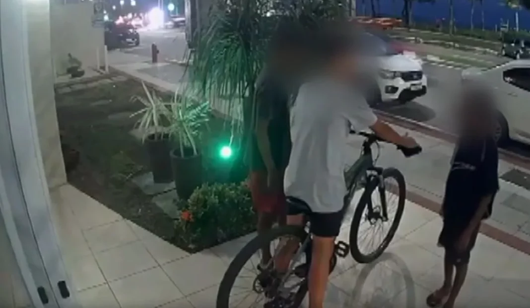 Crianças roubam bicicleta de adolescente em Vila Velha