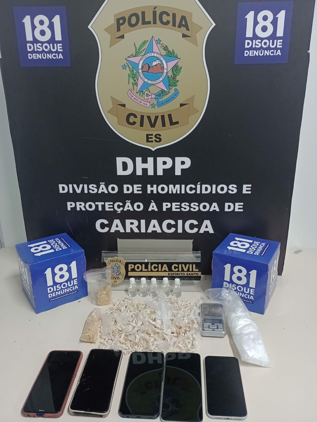 DHPP de Cariacica prende quatro suspeitos de tráfico de drogas e apreende mais de 700 pedras de crack
