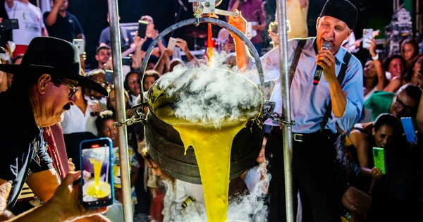 Festa celebra tradições italianas em Guarapari com vinho e polenta