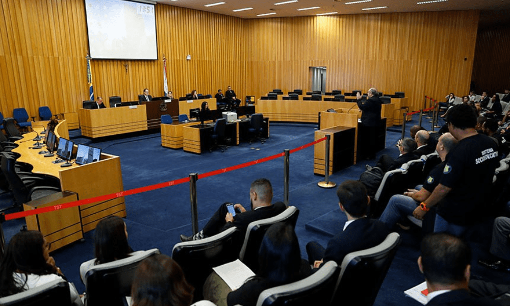 Lei aumenta penas para crimes contra juízes e agentes da Justiça