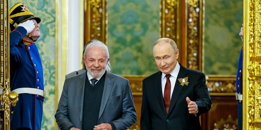 Lula incentiva Putin a dialogar com Zelensky pela paz