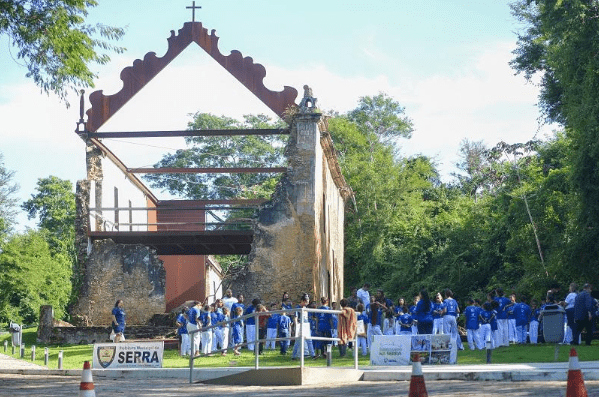Projeto A Serra é Nossa leva estudantes a Sítio Histórico Queimado