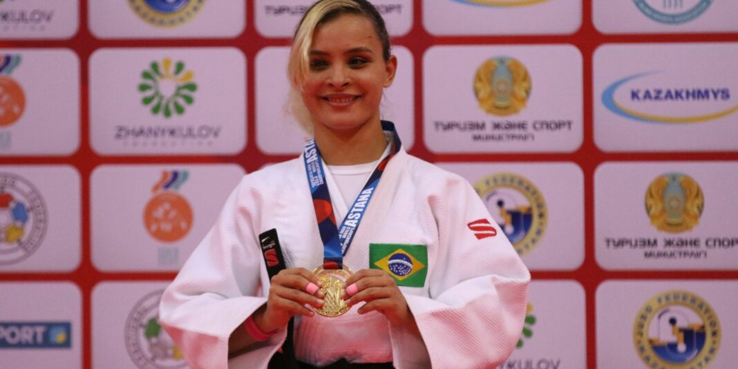 Rosi Andrade conquista medalha de ouro no Mundial de judô paralímpico