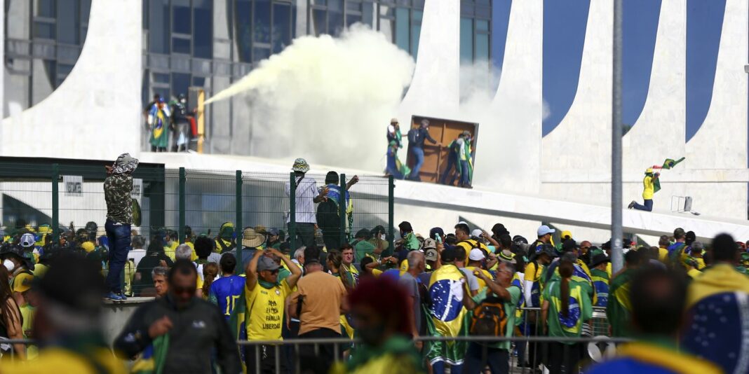 STF inicia julgamento de núcleo da tentativa de golpe de Estado