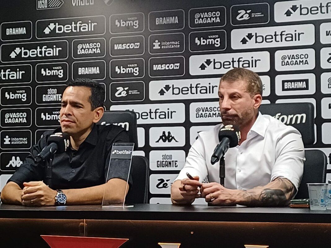 Vasco demite diretor de futebol e pode remanejar Felipe para a base