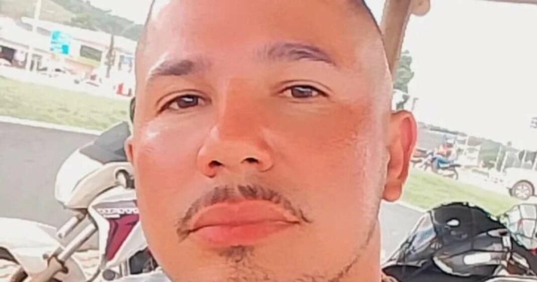 Guarda municipal é detido por suspeita de assassinato de cantor