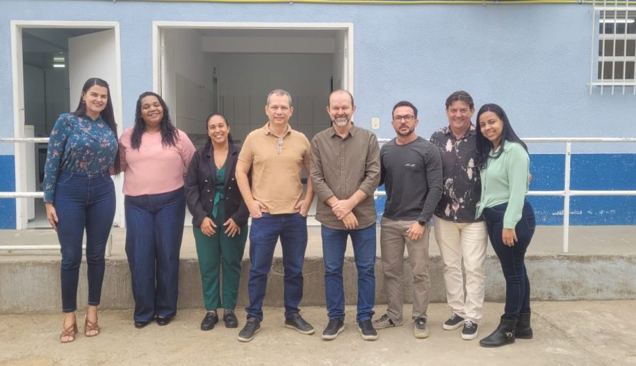 Banco de alimentos de Cachoeiro recebe visita técnica de comitiva de Viana