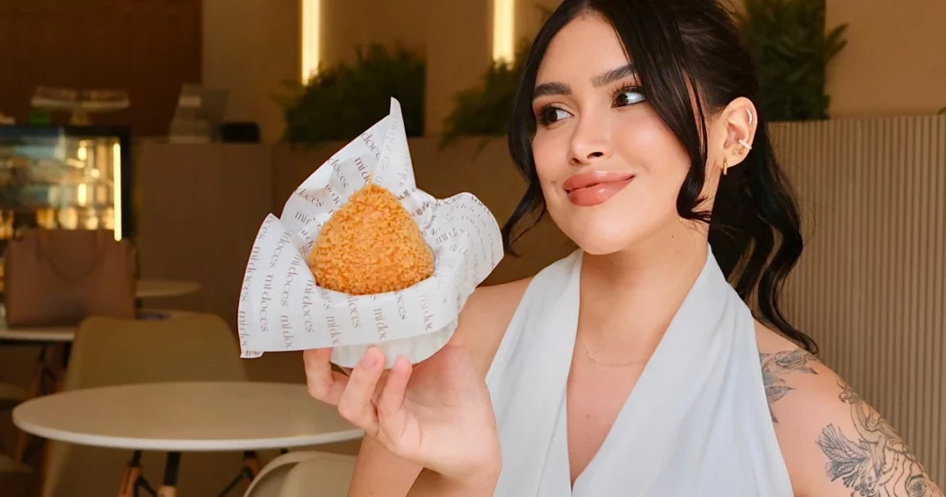 Caro ou barato? Coxinha capixaba a R$ 16 viraliza nas redes sociais