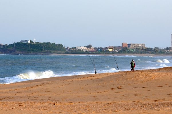 jovem é morto a tiros perto de quiosque em vila velha