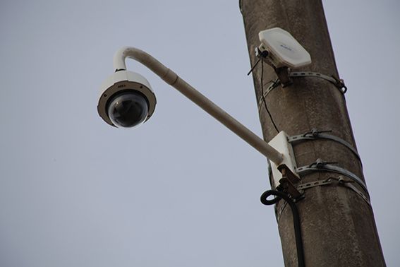 Projeto de lei propõe integração de câmeras privadas ao monitoramento da serra