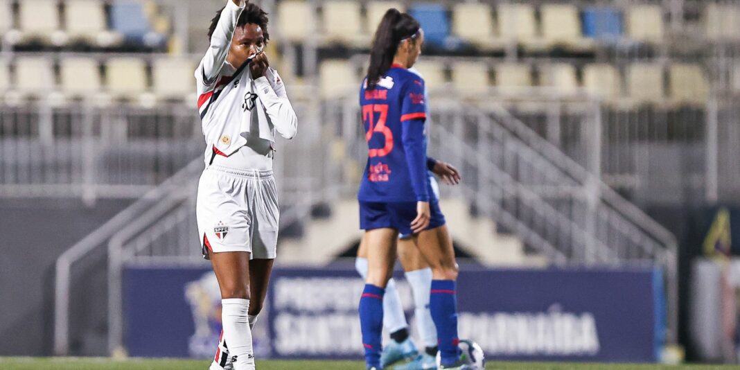 São Paulo vence Bragantino e avança às quartas do Brasileiro Feminino