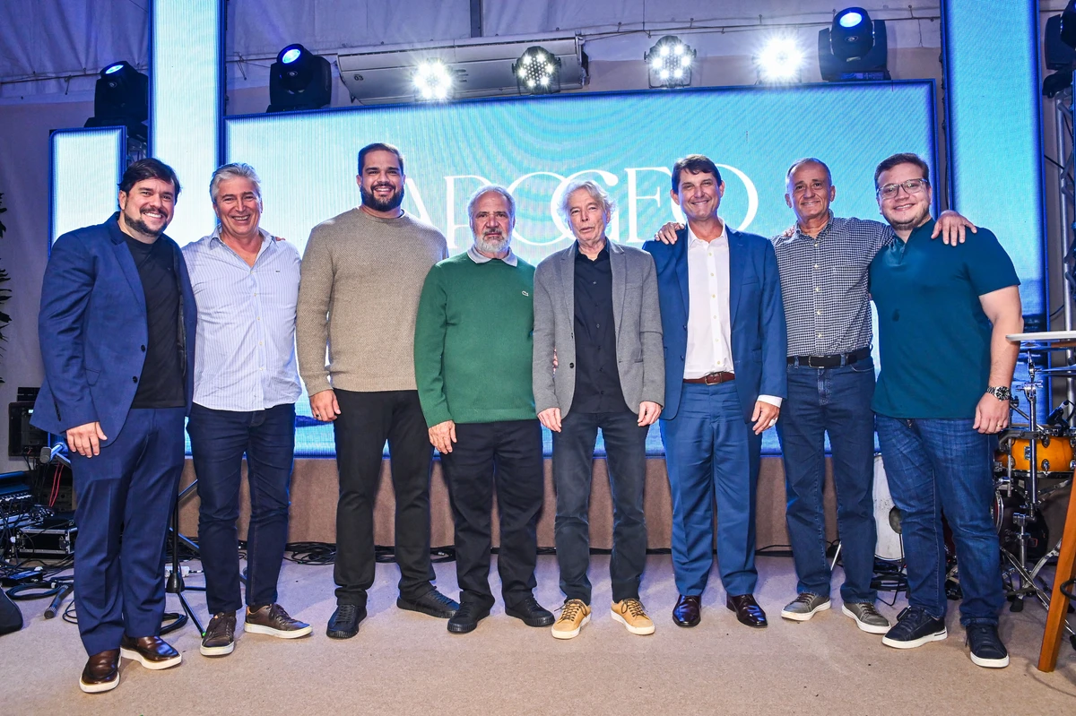 Diego Freire, Gilvandro Moura, Daniel Fachetti, Tadeu Fachetti, Diocelio Grasseli, José Luiz Nunes, Rogério Marcolano e João Sfalsin