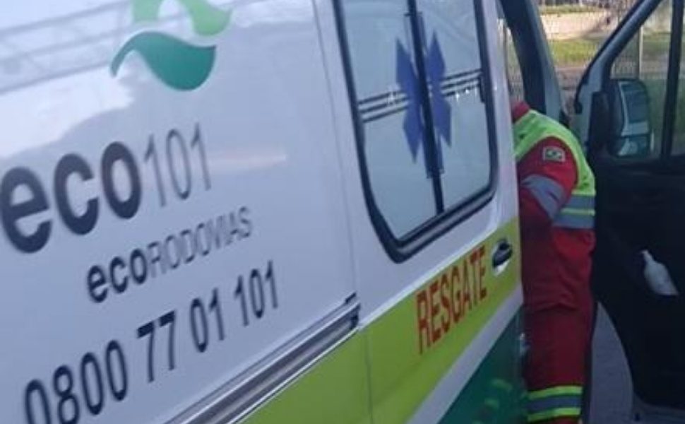 Acidente entre quatro veículos deixa feridos na br-101
