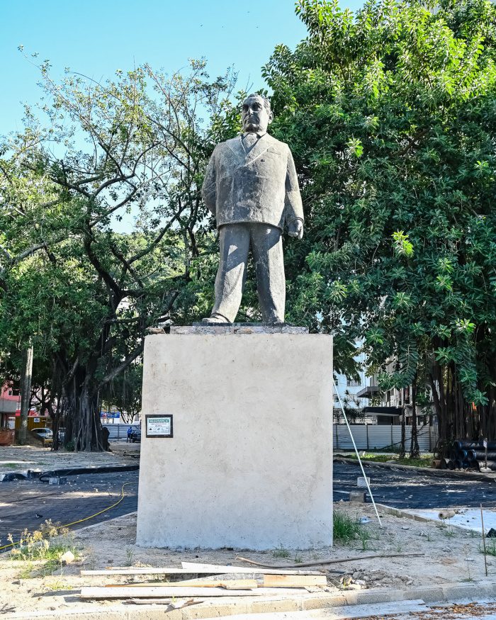 Vitória avança na preservação do patrimônio com restauração de monumento a getúlio vargas no centro