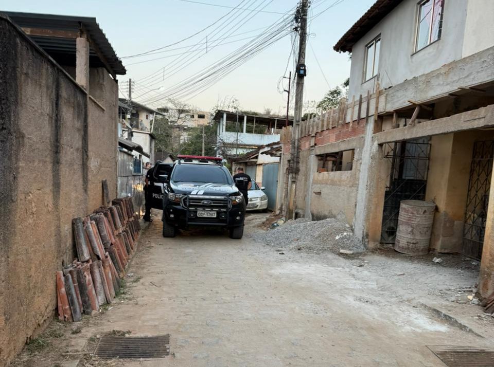 Polícia Civil prende quarto suspeito e procura foragido em investigação sobre tráfico de drogas em Castelo